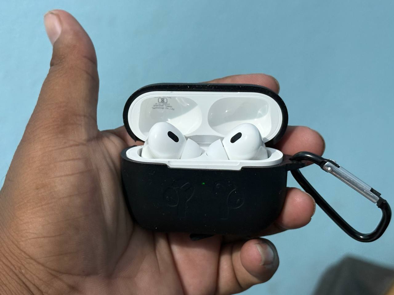 AirPods Pro 2nd Generation ANC noise cancellation support, and wireless support, 4 items free